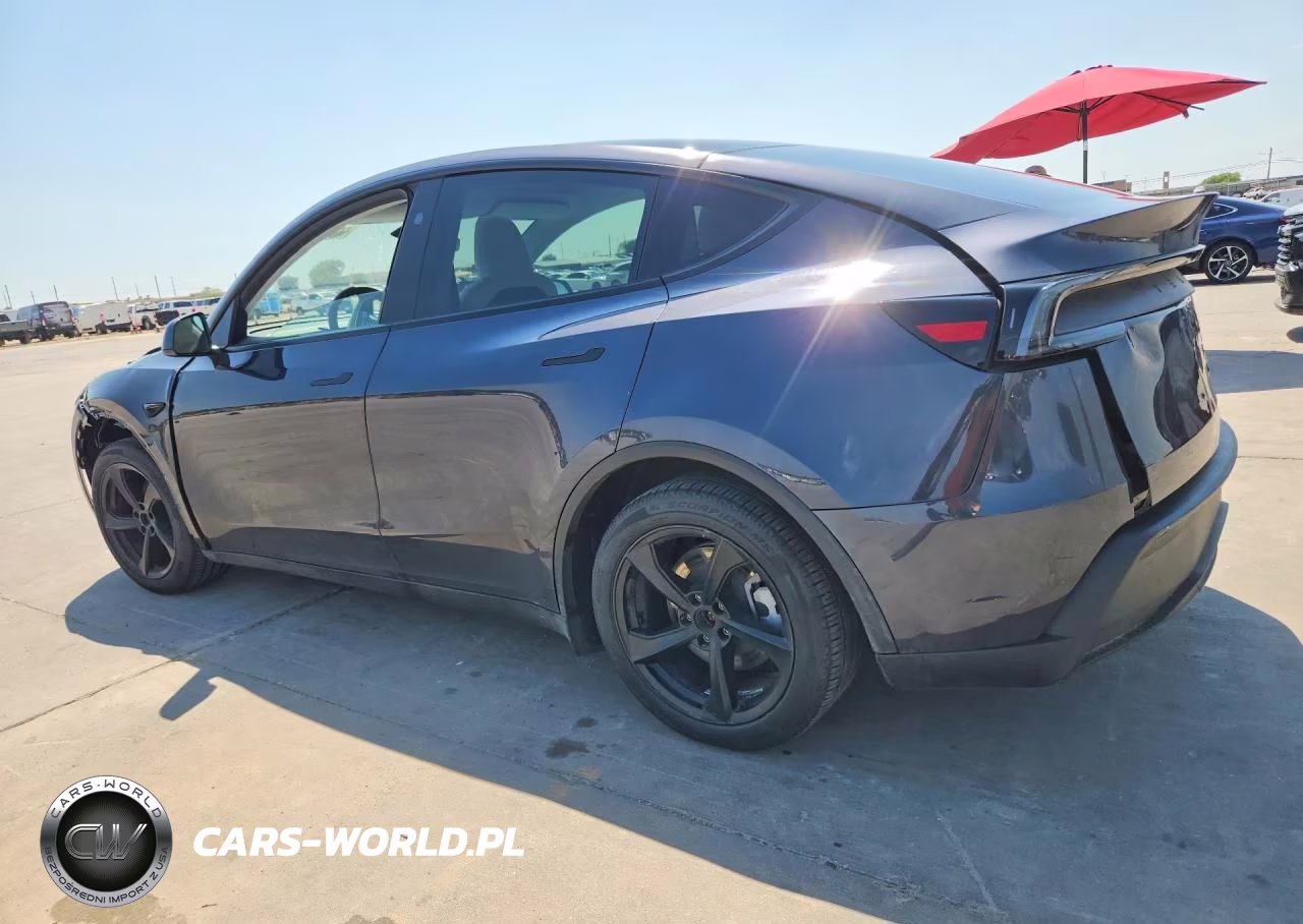 2026 Tesla Model Y VIN:7SAYGDEE3TA496637 - 2