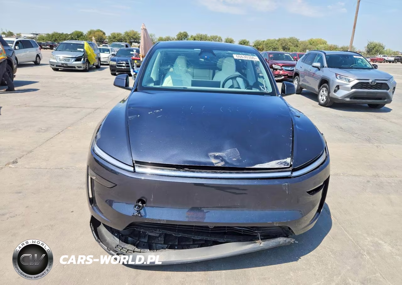 2026 Tesla Model Y VIN:7SAYGDEE3TA496637 - 5