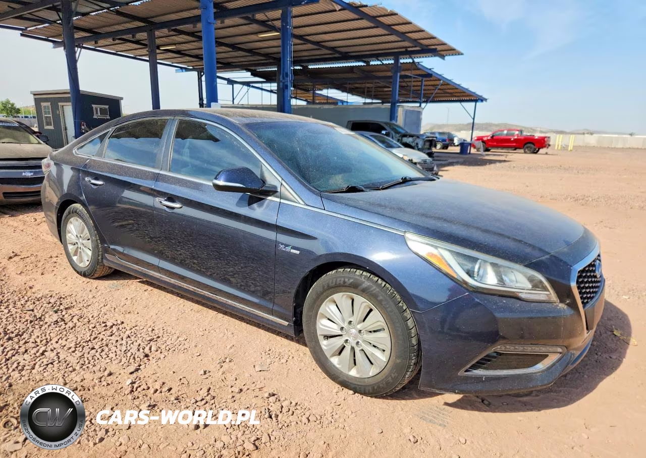 2017 Hyundai Sonata Hybrid Se VIN:KMHE24L36HA067779 - 4