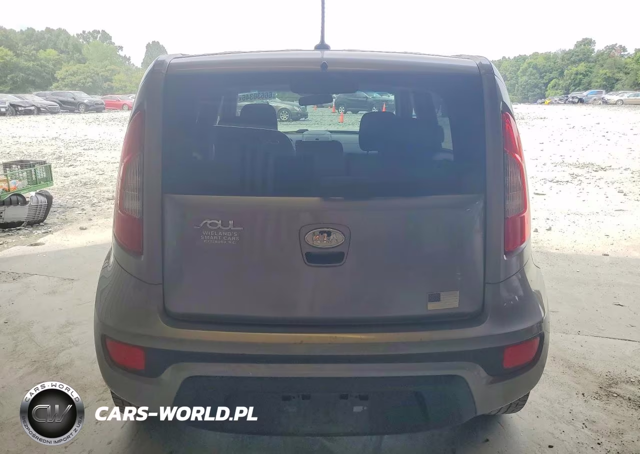 2012 Kia Soul + VIN:KNDJT2A63C7385706 - 6