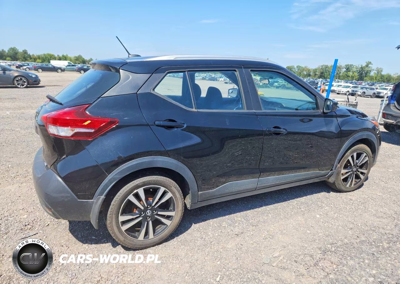 2019 Nissan Kicks Sv VIN:3N1CP5CU0KL506859 - 3