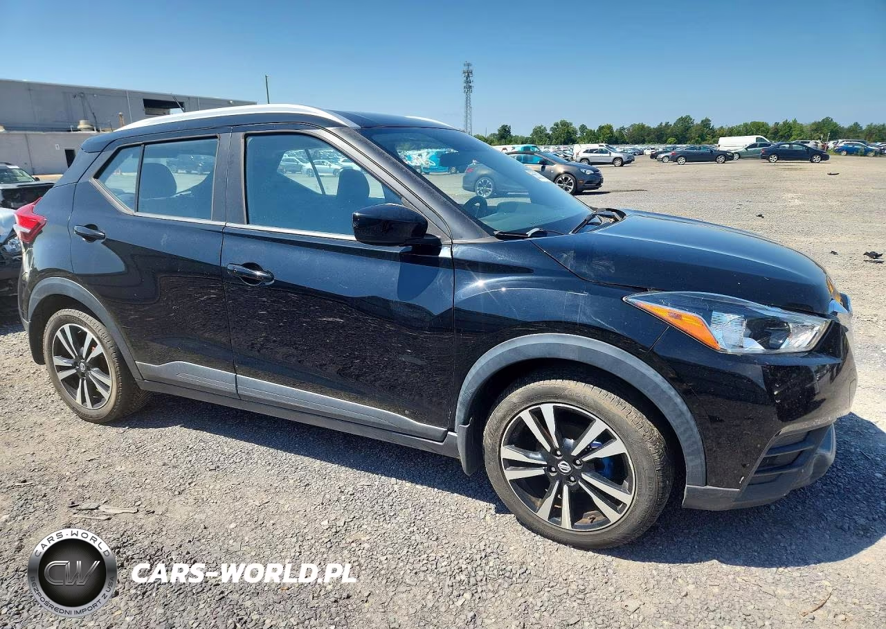 2019 Nissan Kicks Sv VIN:3N1CP5CU0KL506859 - 4