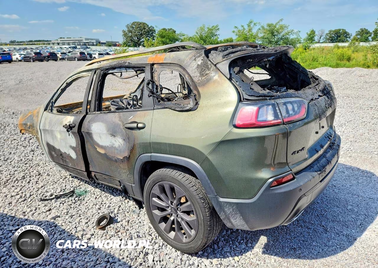 2021 Jeep Cherokee Latitude Lux VIN:1C4PJMMX7MD110956 - 2