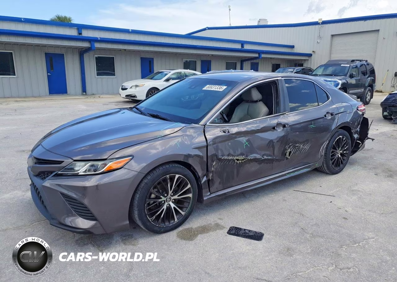 2020 Toyota Camry Se