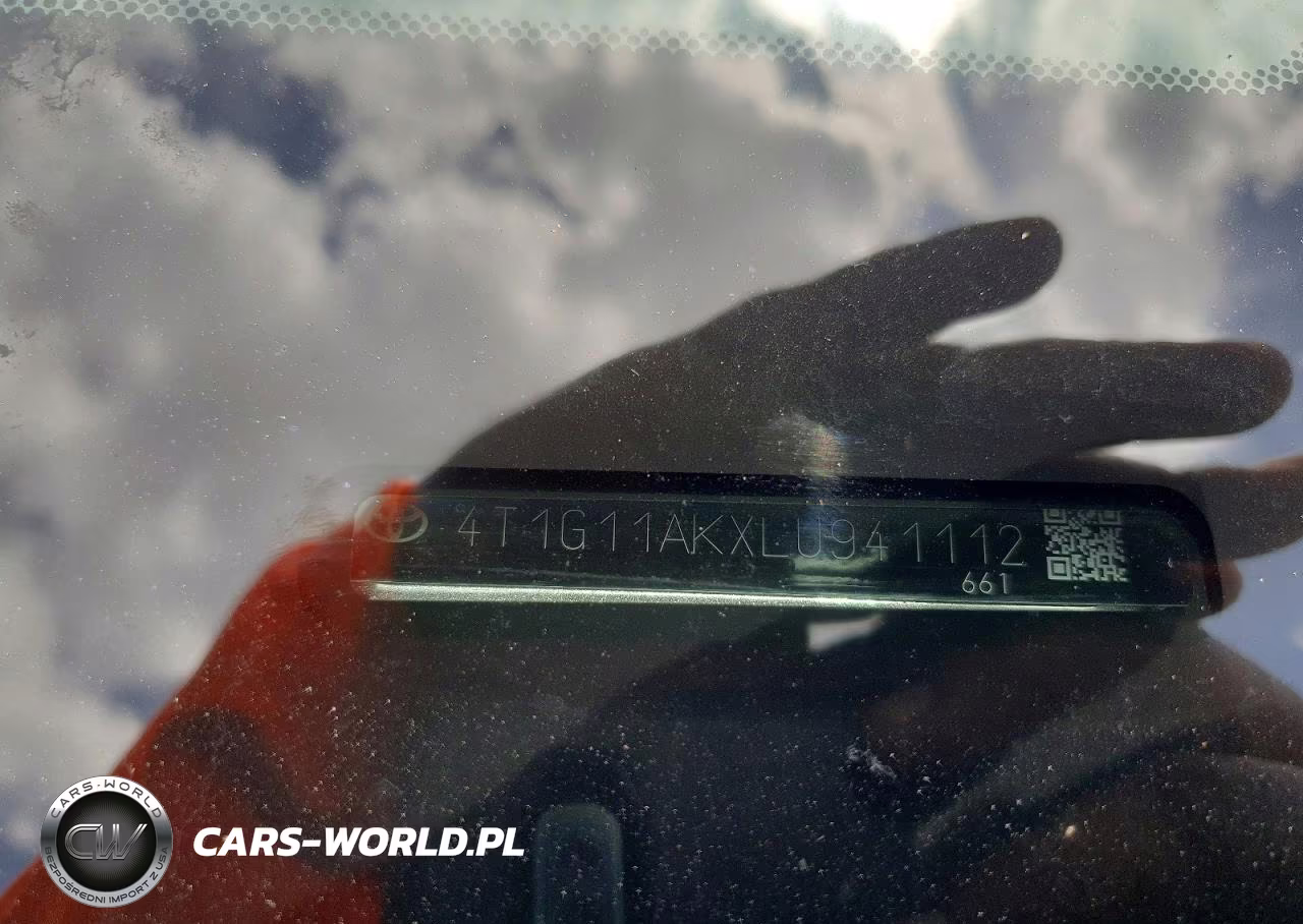 2020 Toyota Camry Se VIN:4T1G11AKXLU941112 - 12