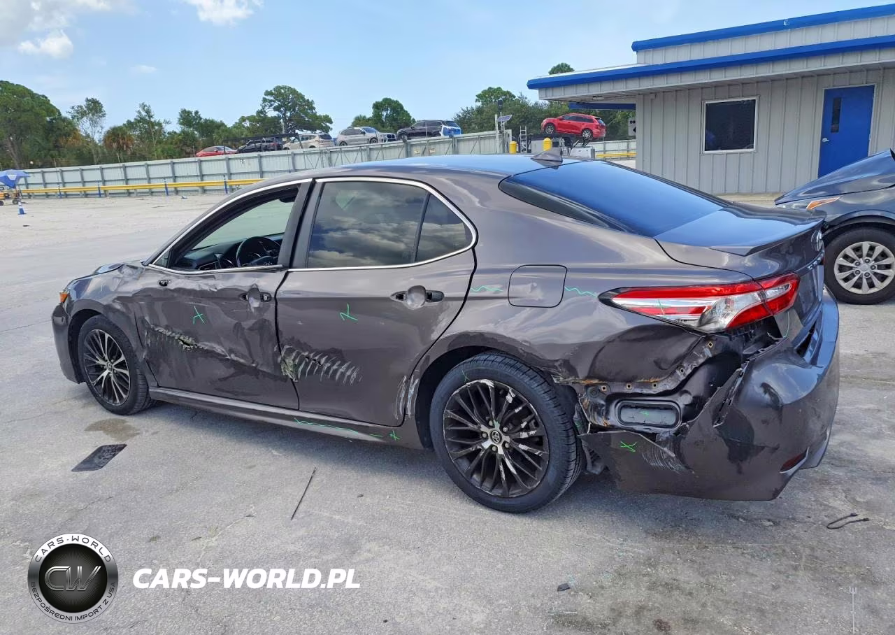 2020 Toyota Camry Se VIN:4T1G11AKXLU941112 - 2