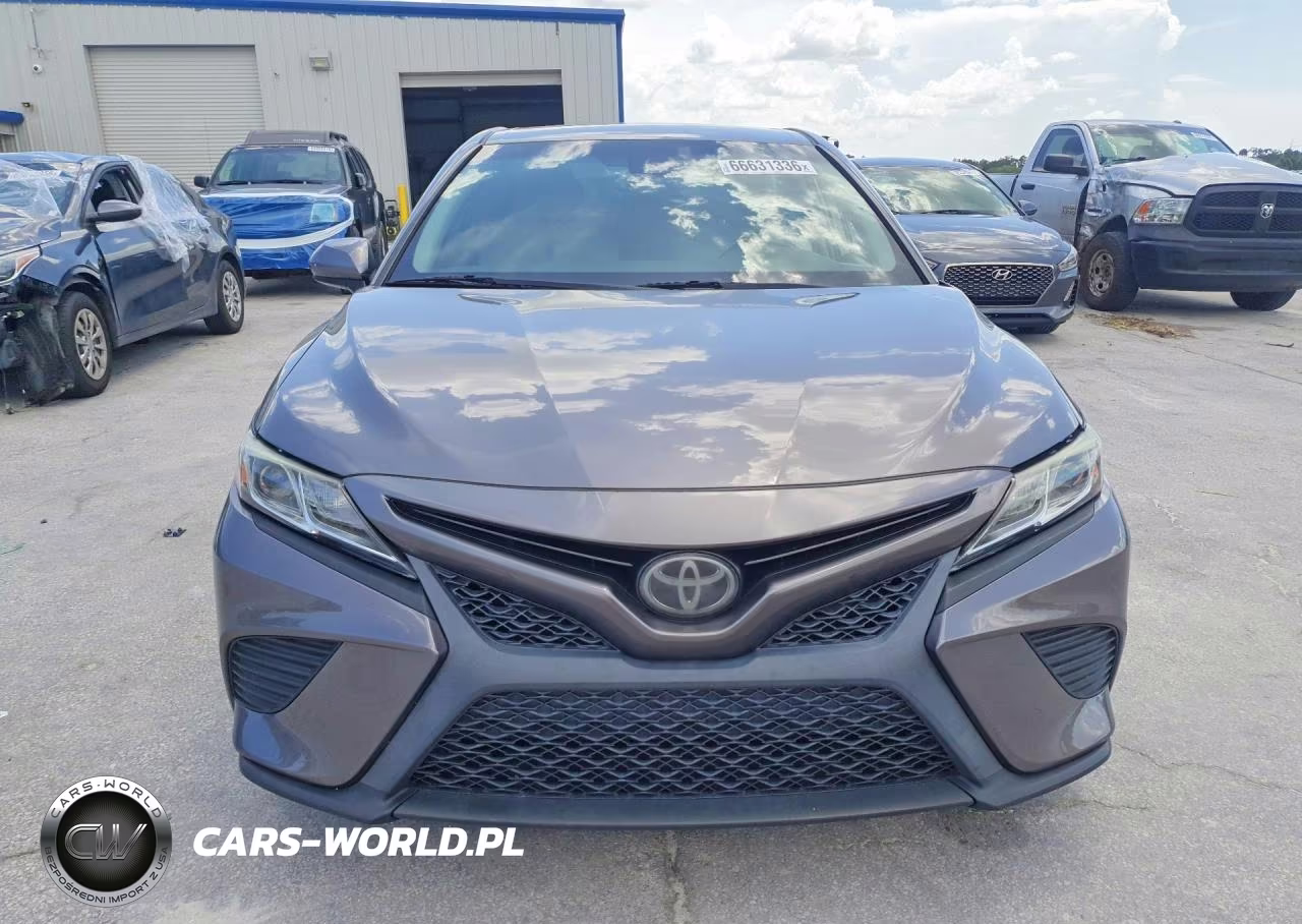 2020 Toyota Camry Se VIN:4T1G11AKXLU941112 - 5