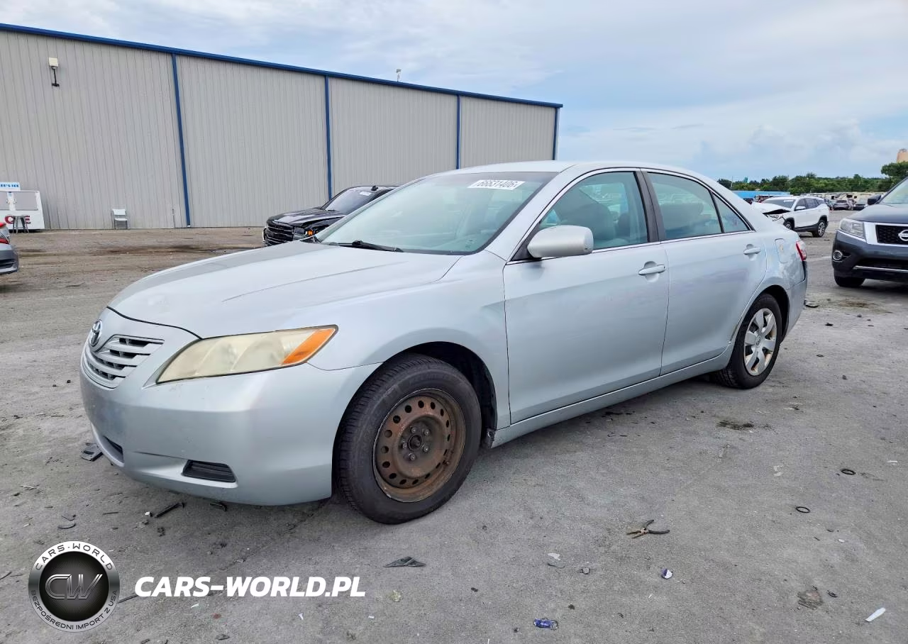 2007 Toyota Camry Le – zdjęcie 1 z 12