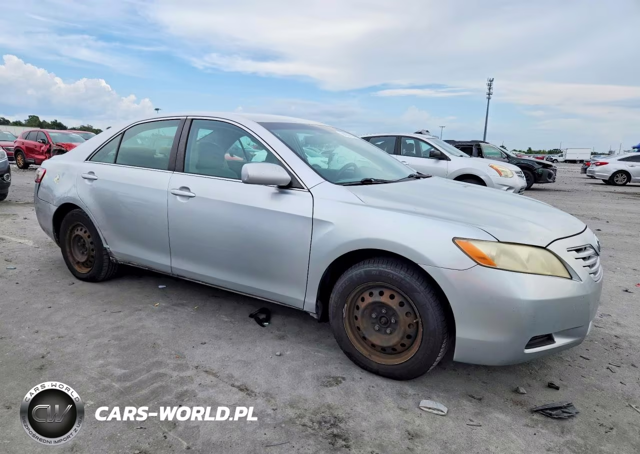 2007 Toyota Camry Le VIN:4T1BE46K27U556562 - 4