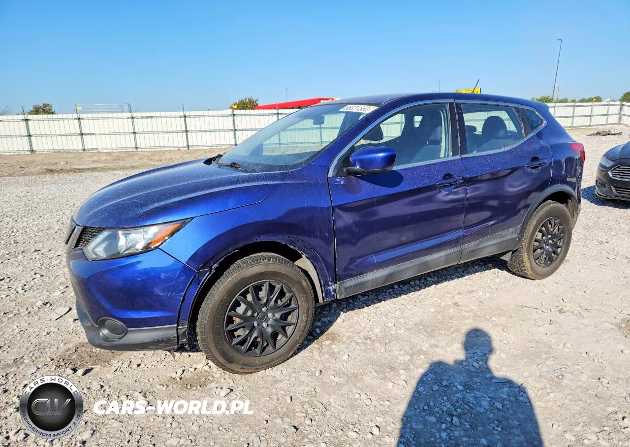 2018 Nissan Rogue Sport S – zdjęcie 1 z 13