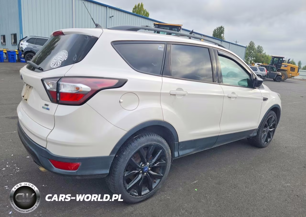 2018 Ford Escape Se VIN:1FMCU9GD9JUC10021 - 3