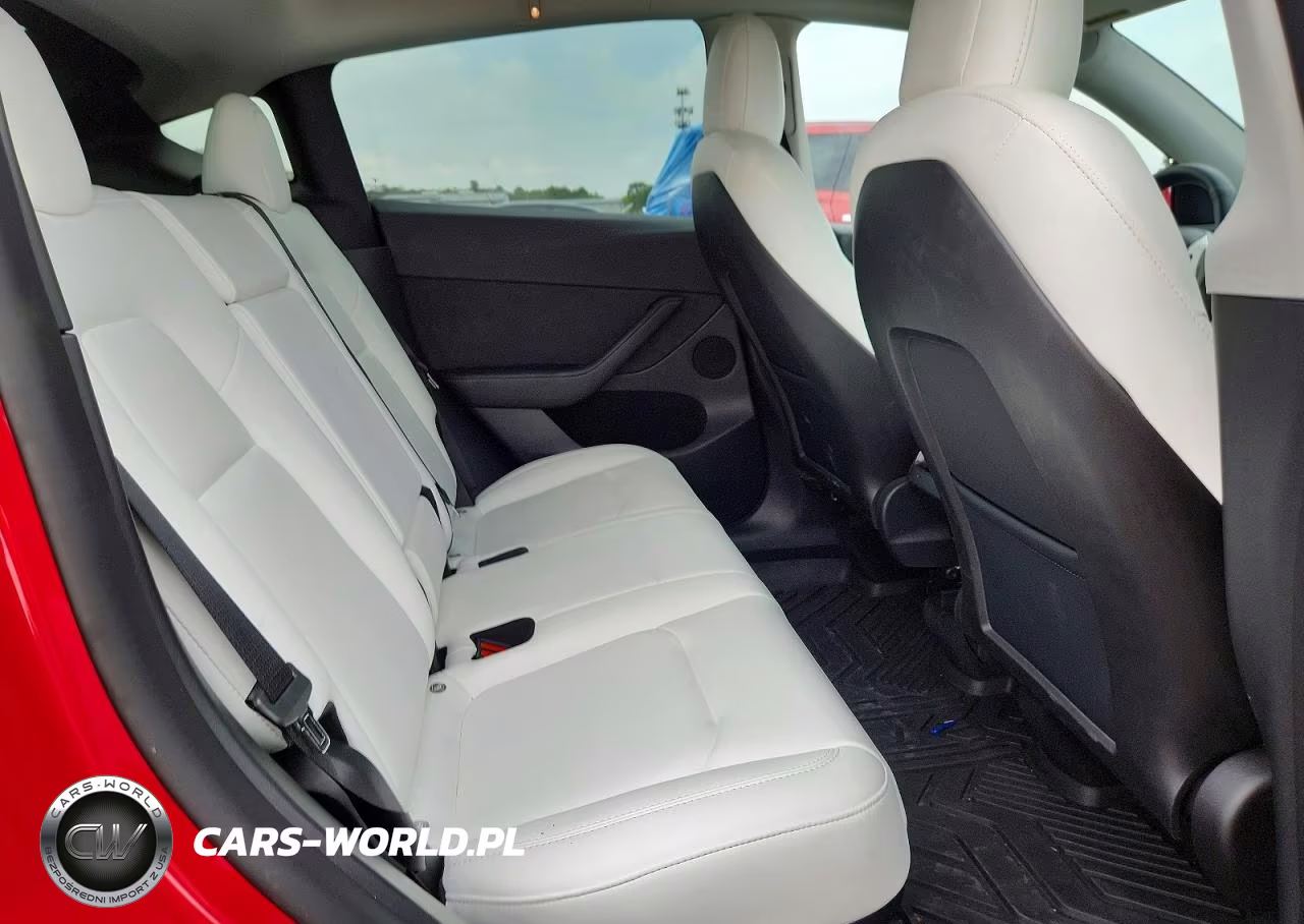 2022 Tesla Model Y VIN:7SAYGDEE1NF538633 - 10