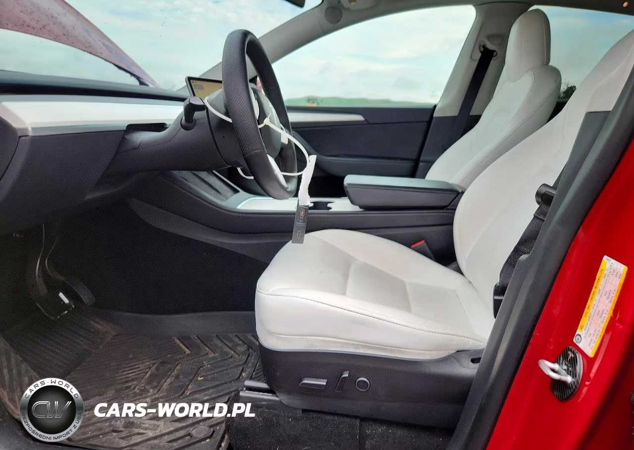 2022 Tesla Model Y VIN:7SAYGDEE1NF538633 - 7