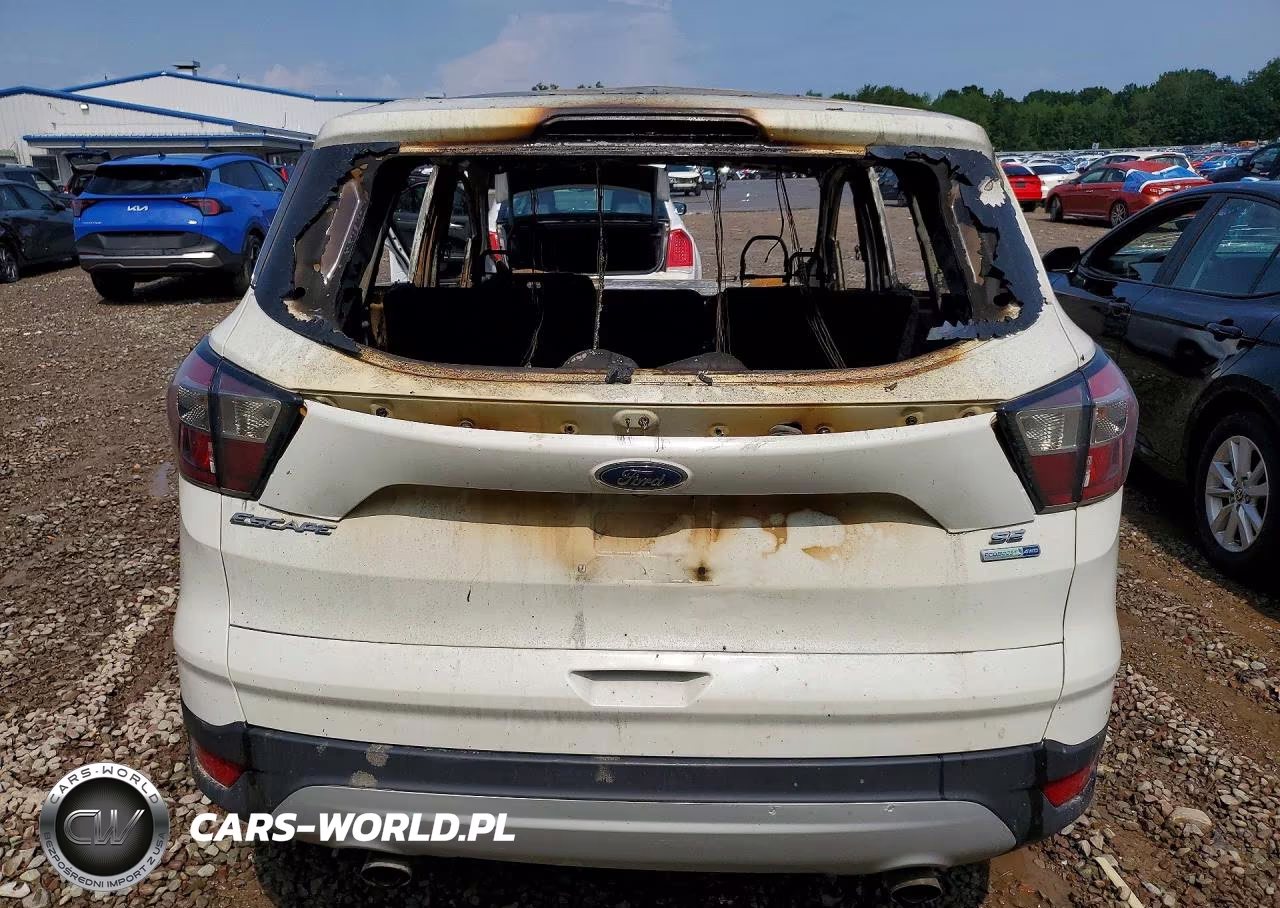 2017 Ford Escape Se VIN:1FMCU9GD5HUC57668 - 6