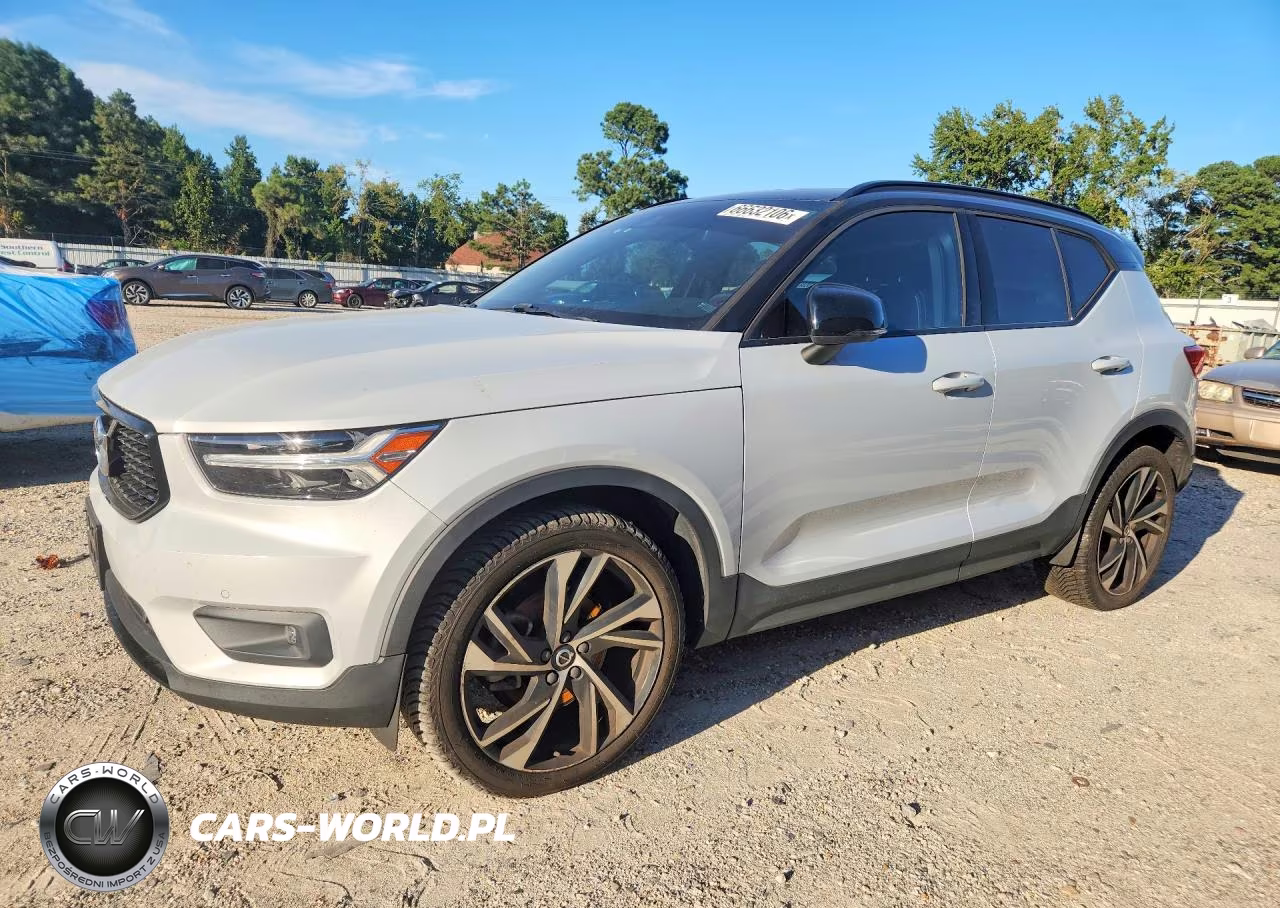 2020 Volvo Xc40 T5 R-Design VIN:YV4162UM5L2219411 - 1