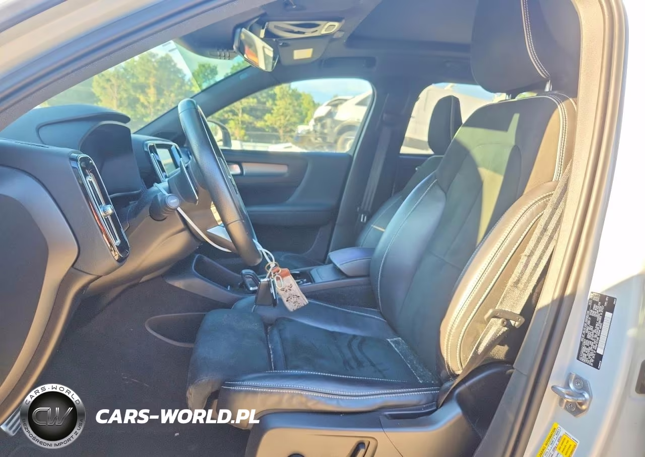 2020 Volvo Xc40 T5 R-Design VIN:YV4162UM5L2219411 - 7