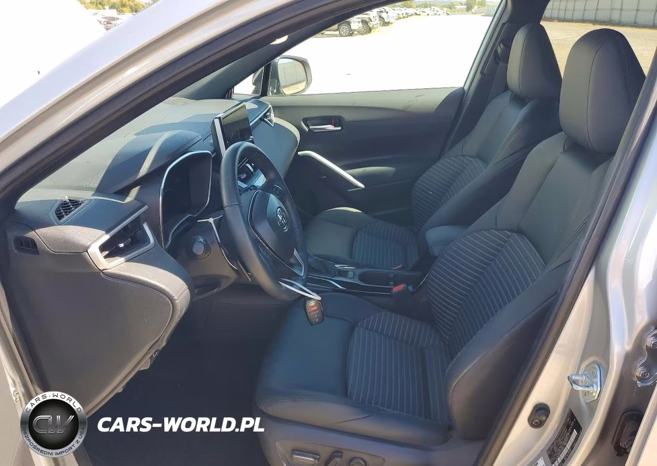 2025 Toyota Corolla Cross Hybrid Xse VIN:7MUFBABGXSV075962 - 7