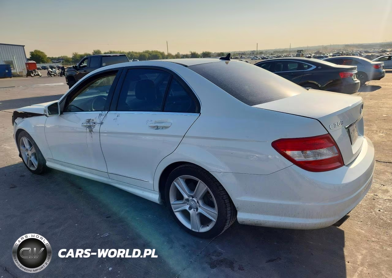 2010 Mercedes-Benz C 300 VIN:WDDGF5EB5AR108511 - 2
