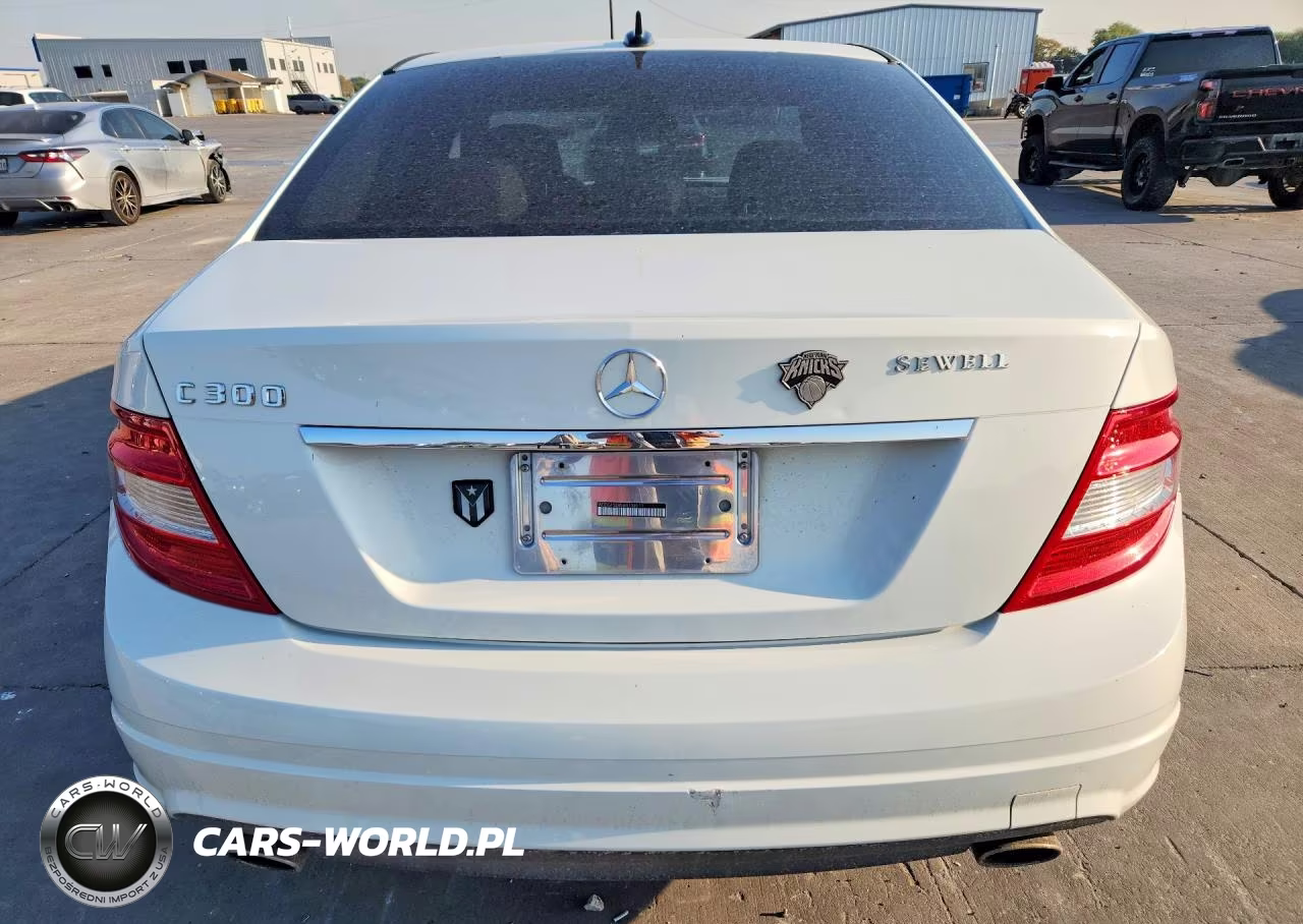 2010 Mercedes-Benz C 300 VIN:WDDGF5EB5AR108511 - 6