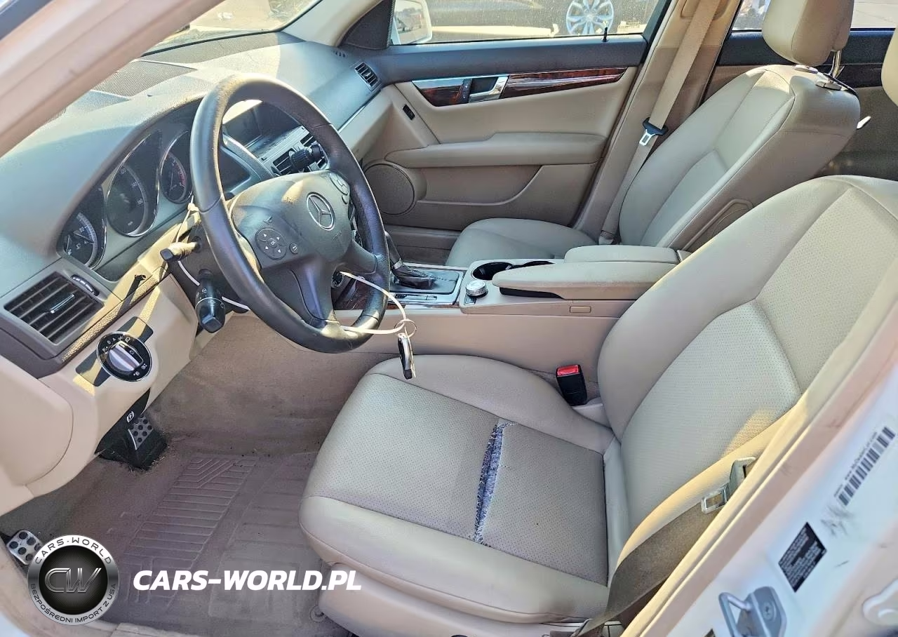 2010 Mercedes-Benz C 300 VIN:WDDGF5EB5AR108511 - 7