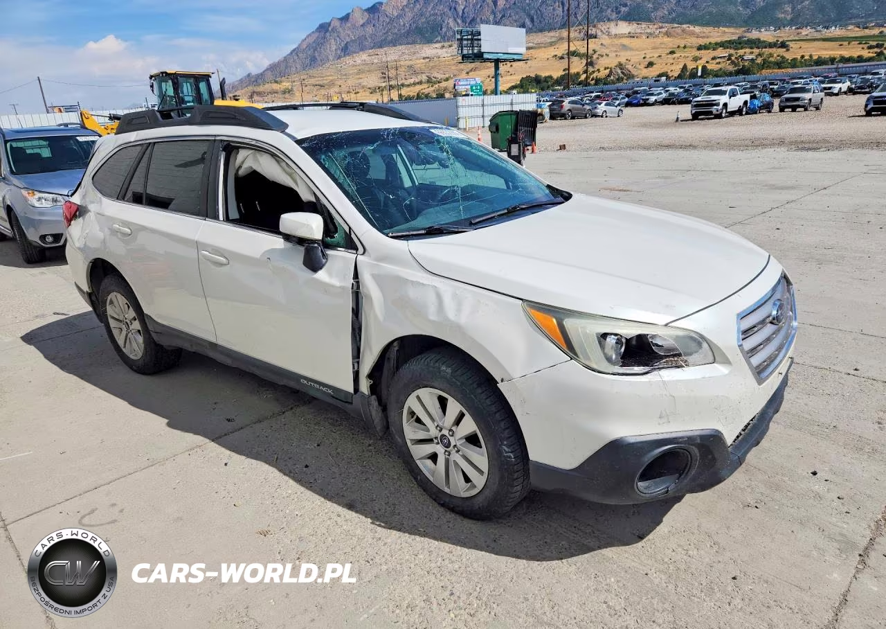 2015 Subaru Outback 2.5I Premium VIN:4S4BSACC0F3357860 - 4