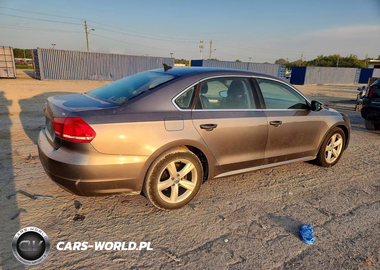 2012 Volkswagen Passat Se VIN:1VWBH7A38CC036196 - 3