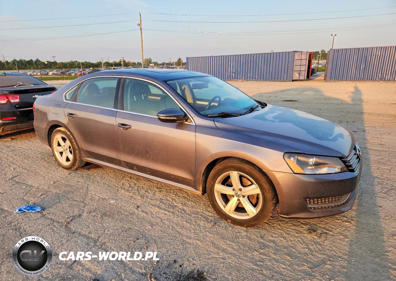 2012 Volkswagen Passat Se VIN:1VWBH7A38CC036196 - 4