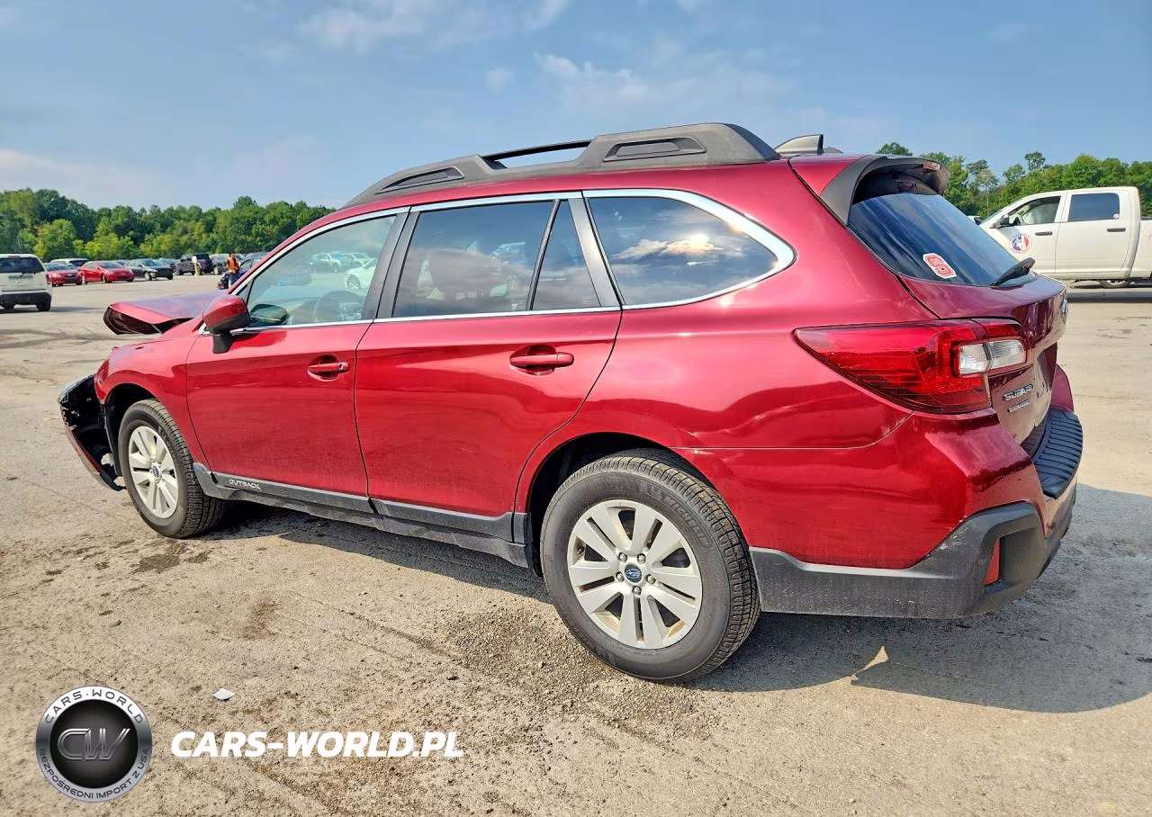 2018 Subaru Outback 2.5I Premium VIN:4S4BSACC1J3200556 - 2