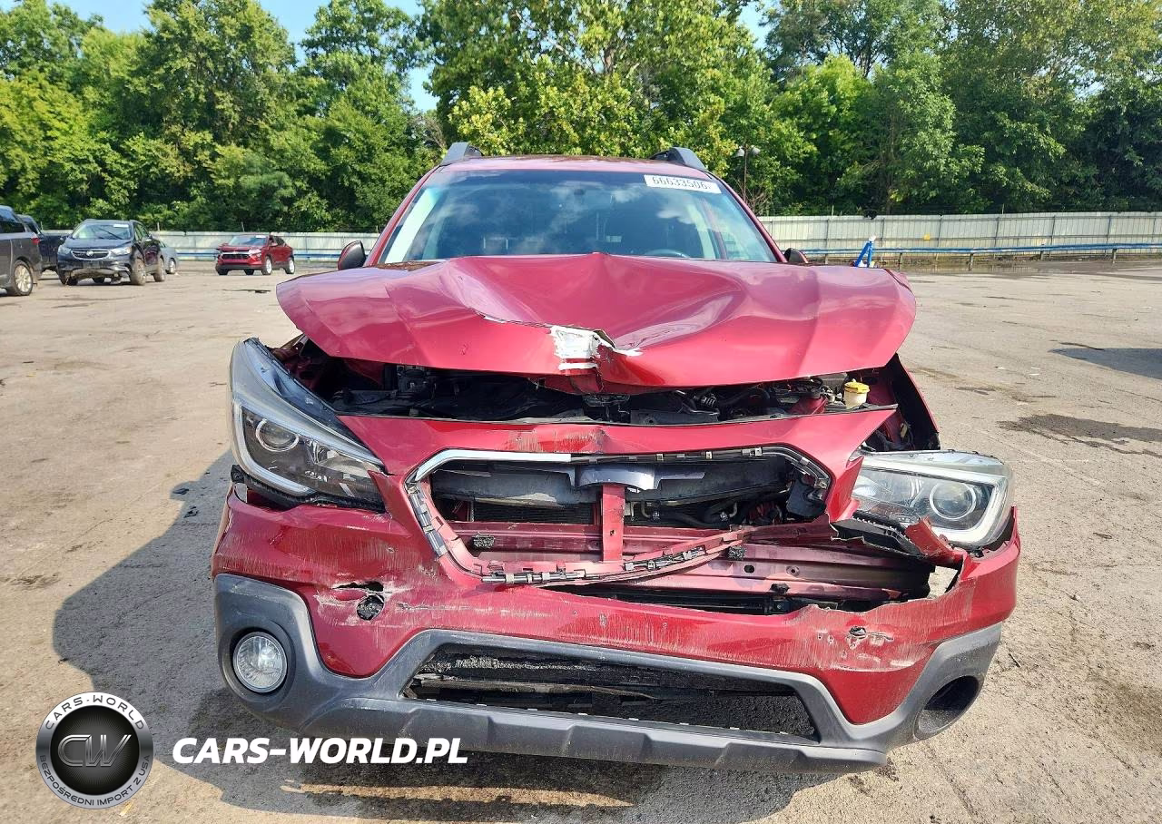 2018 Subaru Outback 2.5I Premium VIN:4S4BSACC1J3200556 - 5