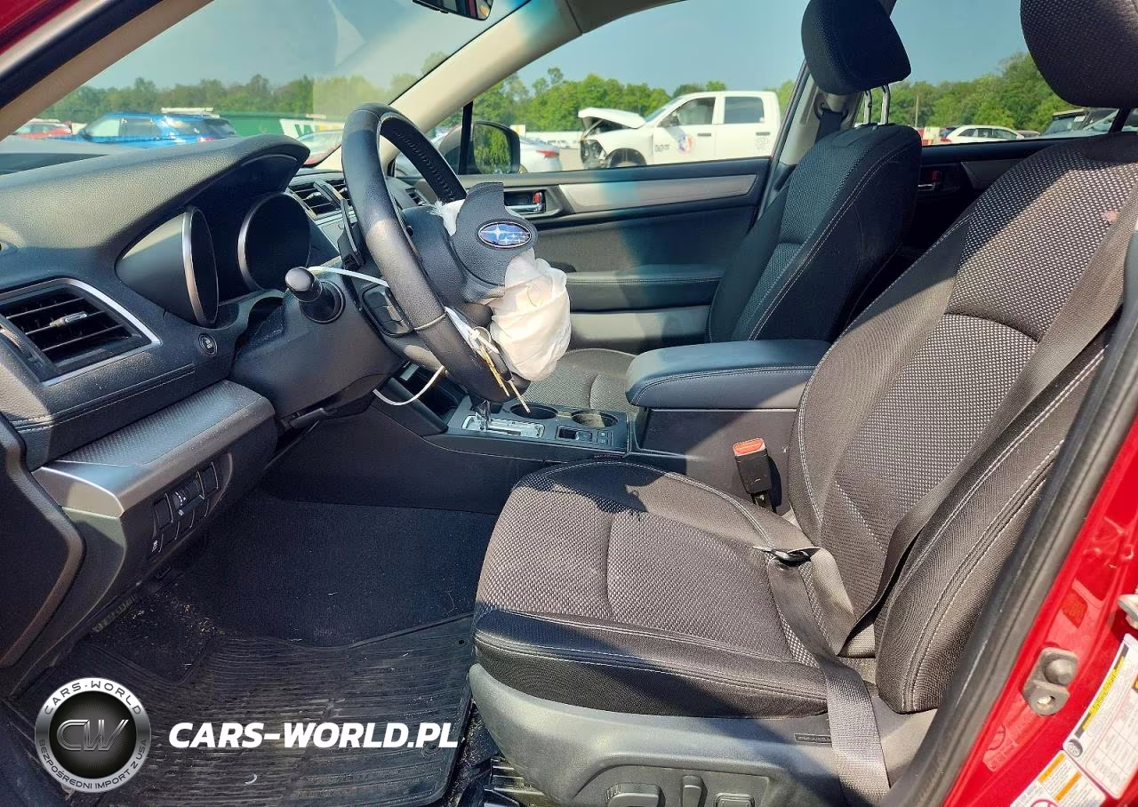 2018 Subaru Outback 2.5I Premium VIN:4S4BSACC1J3200556 - 7