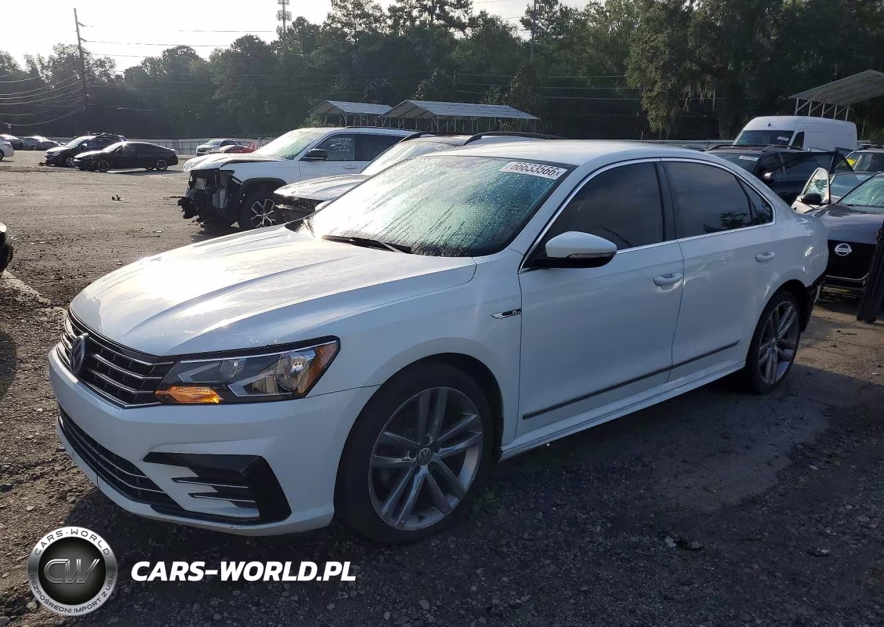 2017 Volkswagen Passat R-Line