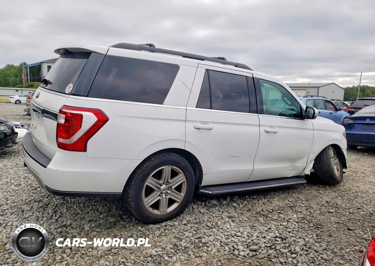 2019 Ford Expedition Xlt VIN:1FMJU1JT0KEA45481 - 3
