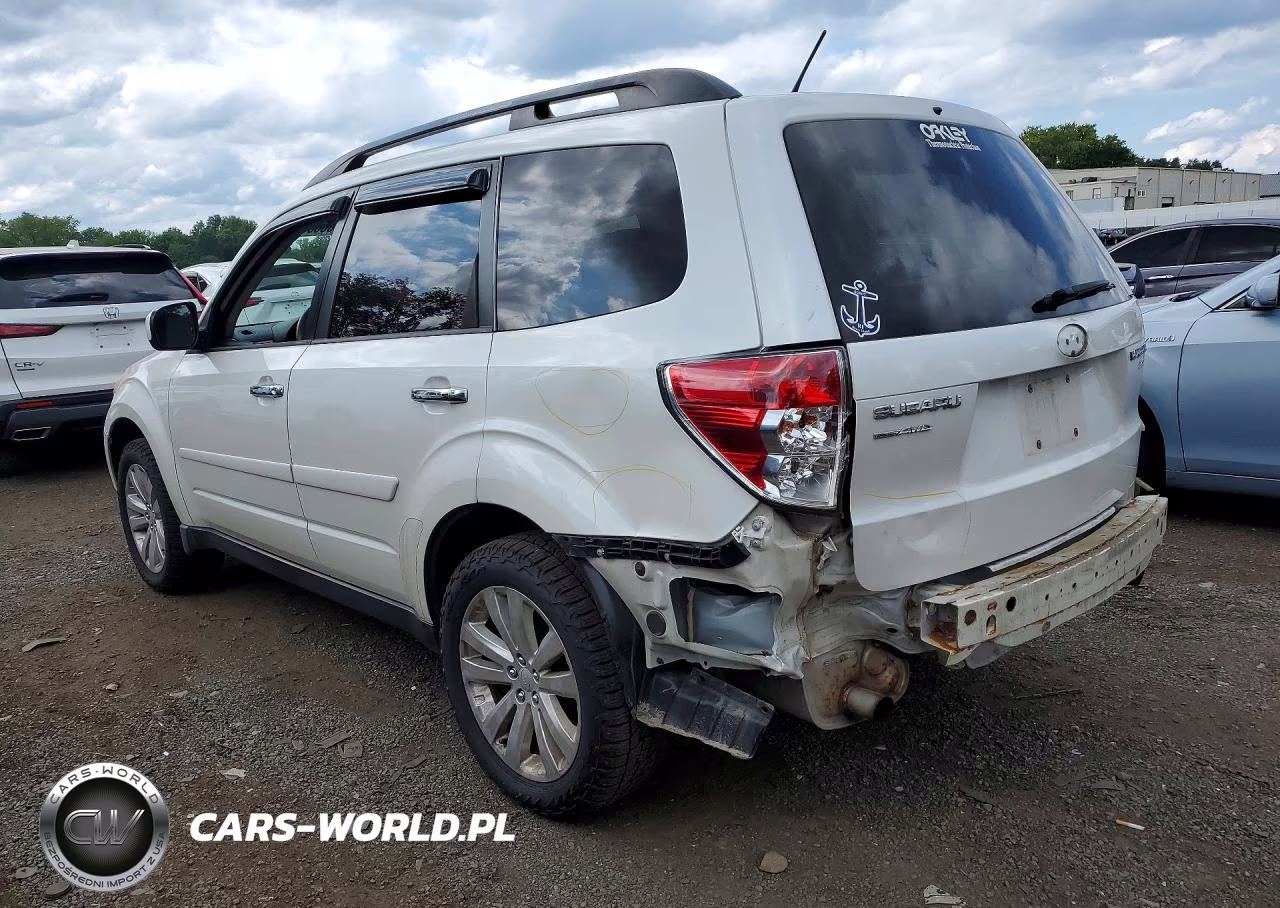 2011 Subaru Forester 2.5X Premium VIN:JF2SHADC8BH755821 - 2