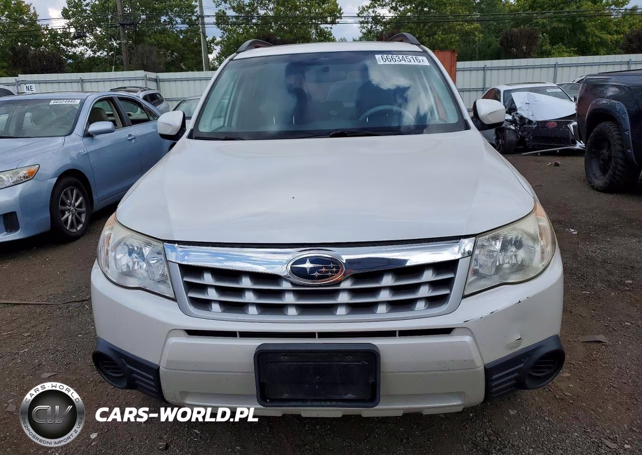 2011 Subaru Forester 2.5X Premium VIN:JF2SHADC8BH755821 - 5