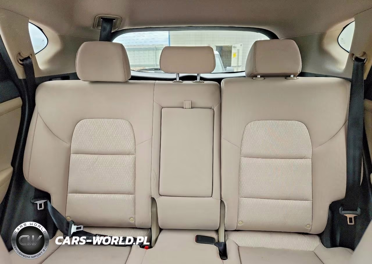 2017 Hyundai Tucson Sport VIN:KM8J3CA20HU311036 - 10