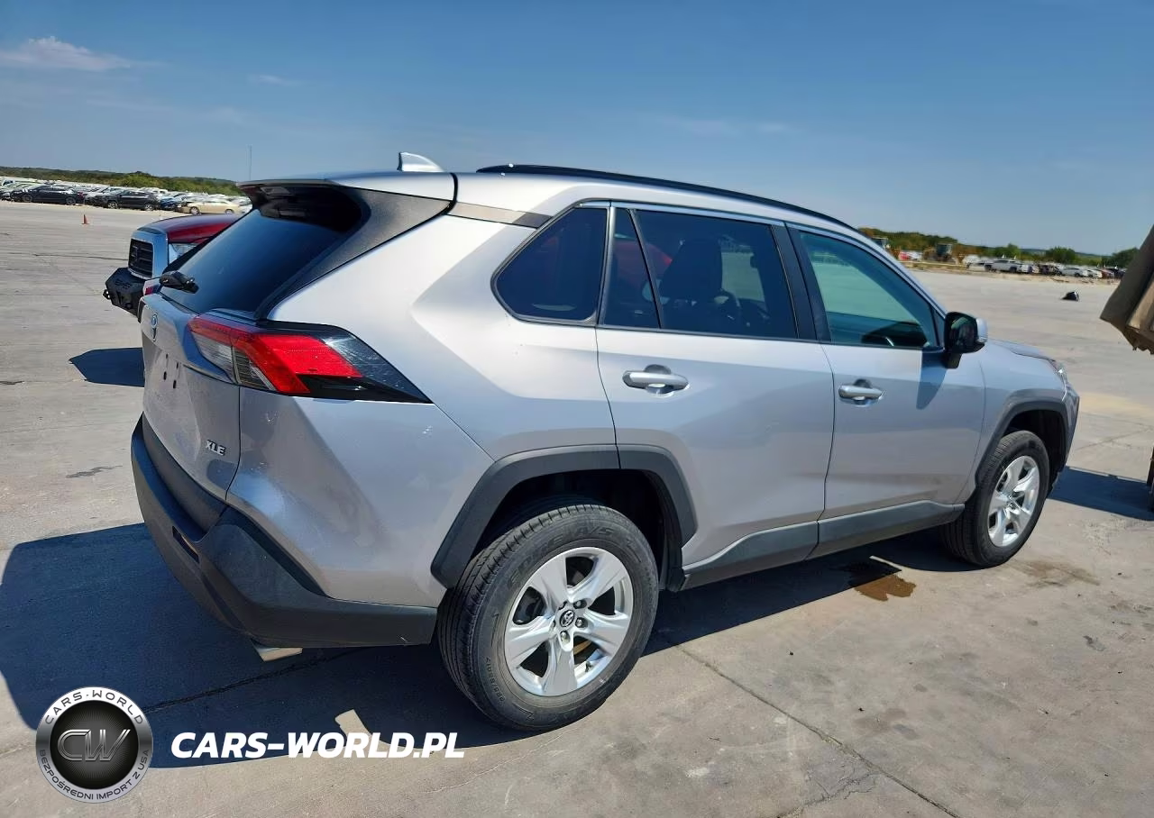 2020 Toyota Rav4 Xle VIN:2T3W1RFV4LC058130 - 3