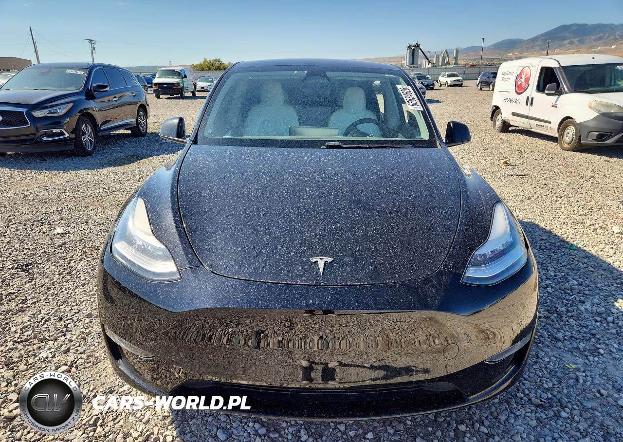 2020 Tesla Model Y VIN:5YJYGDEE5LF049937 - 5