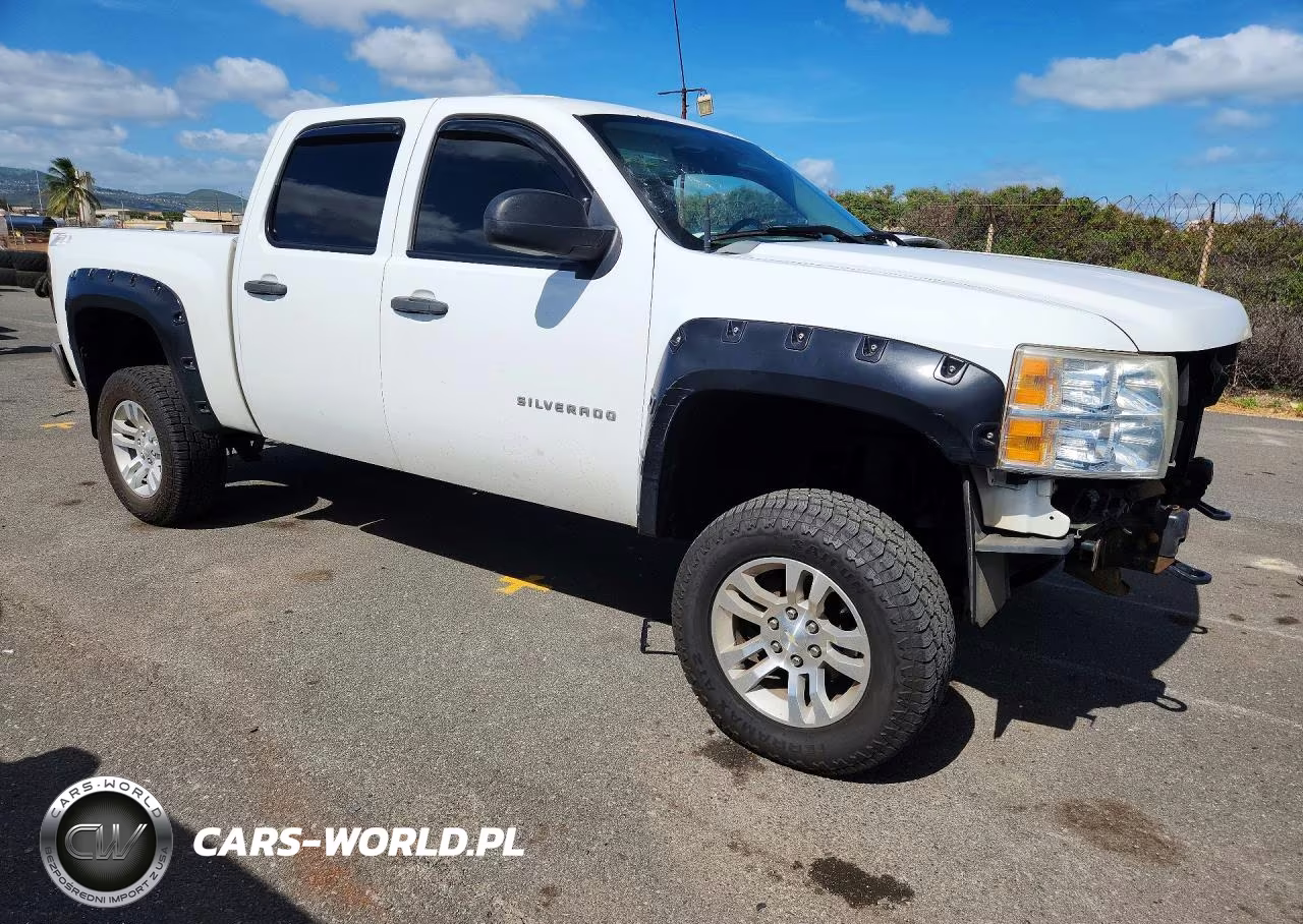 2013 Chevrolet Silverado K1500 VIN:3GCPKPEA5DG129551 - 4