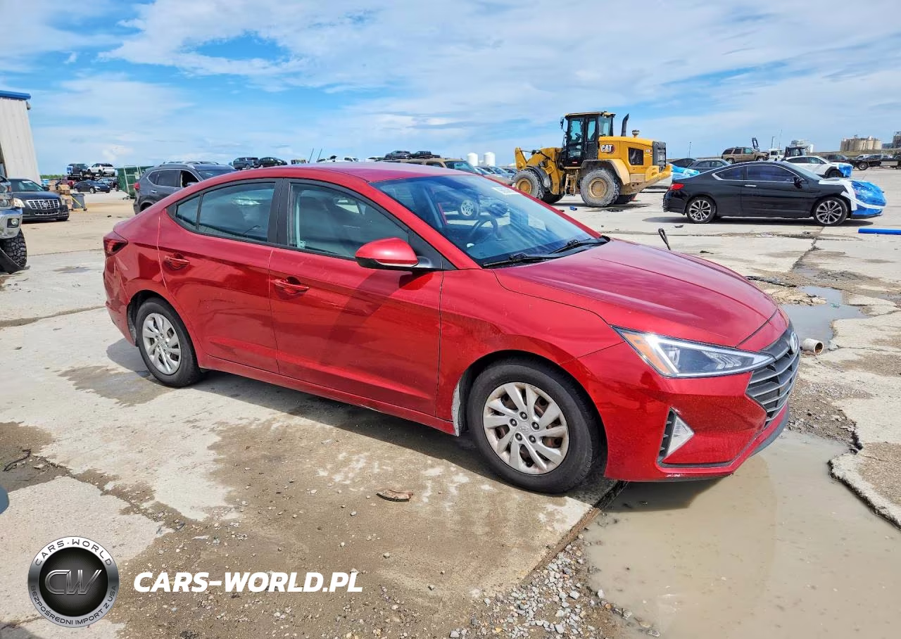2019 Hyundai Elantra Se VIN:5NPD74LF2KH480133 - 4