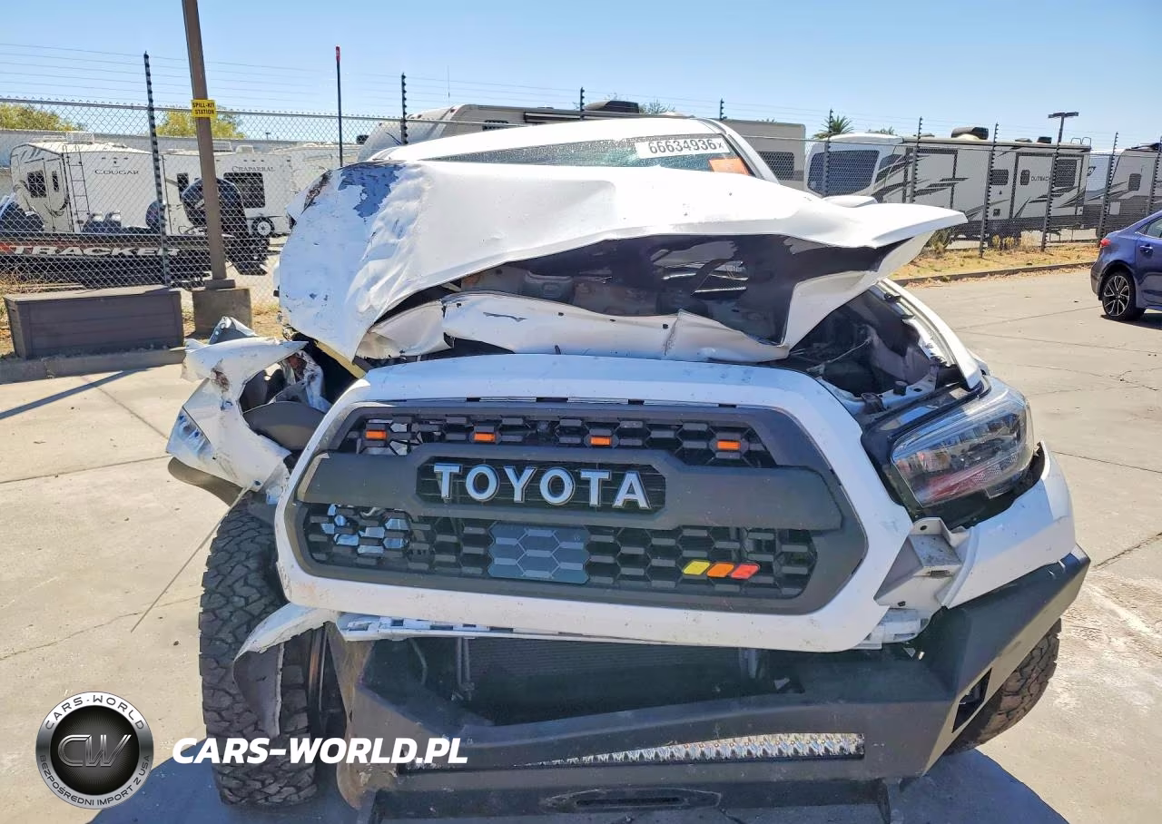 2023 Toyota Tacoma Trd Off-Road VIN:3TMCZ5AN7PM570479 - 5
