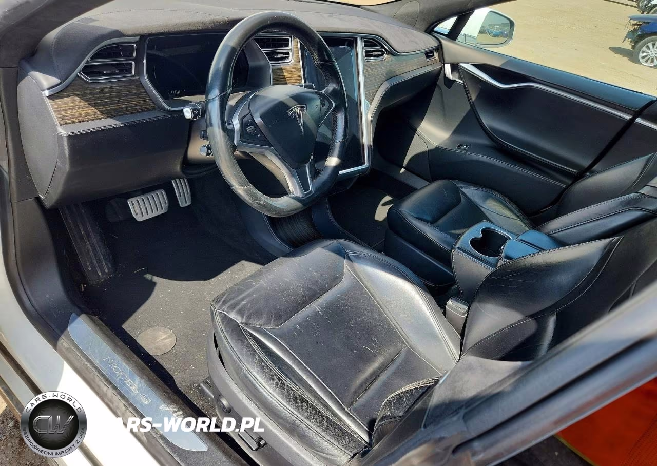 2016 Tesla Model S VIN:5YJSA1E44GF128342 - 8