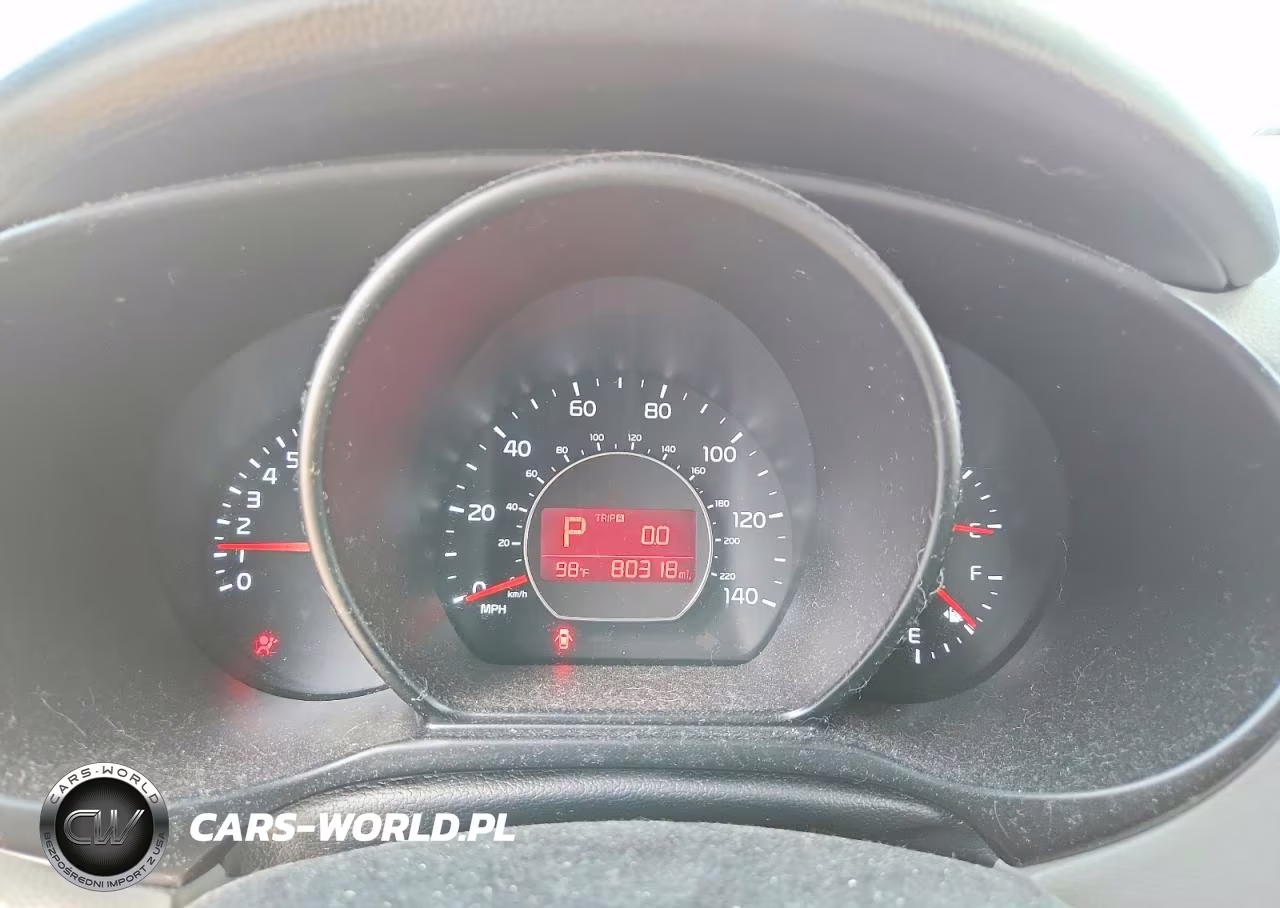 2018 Kia Soul + VIN:KNDJP3A55J7564862 - 9