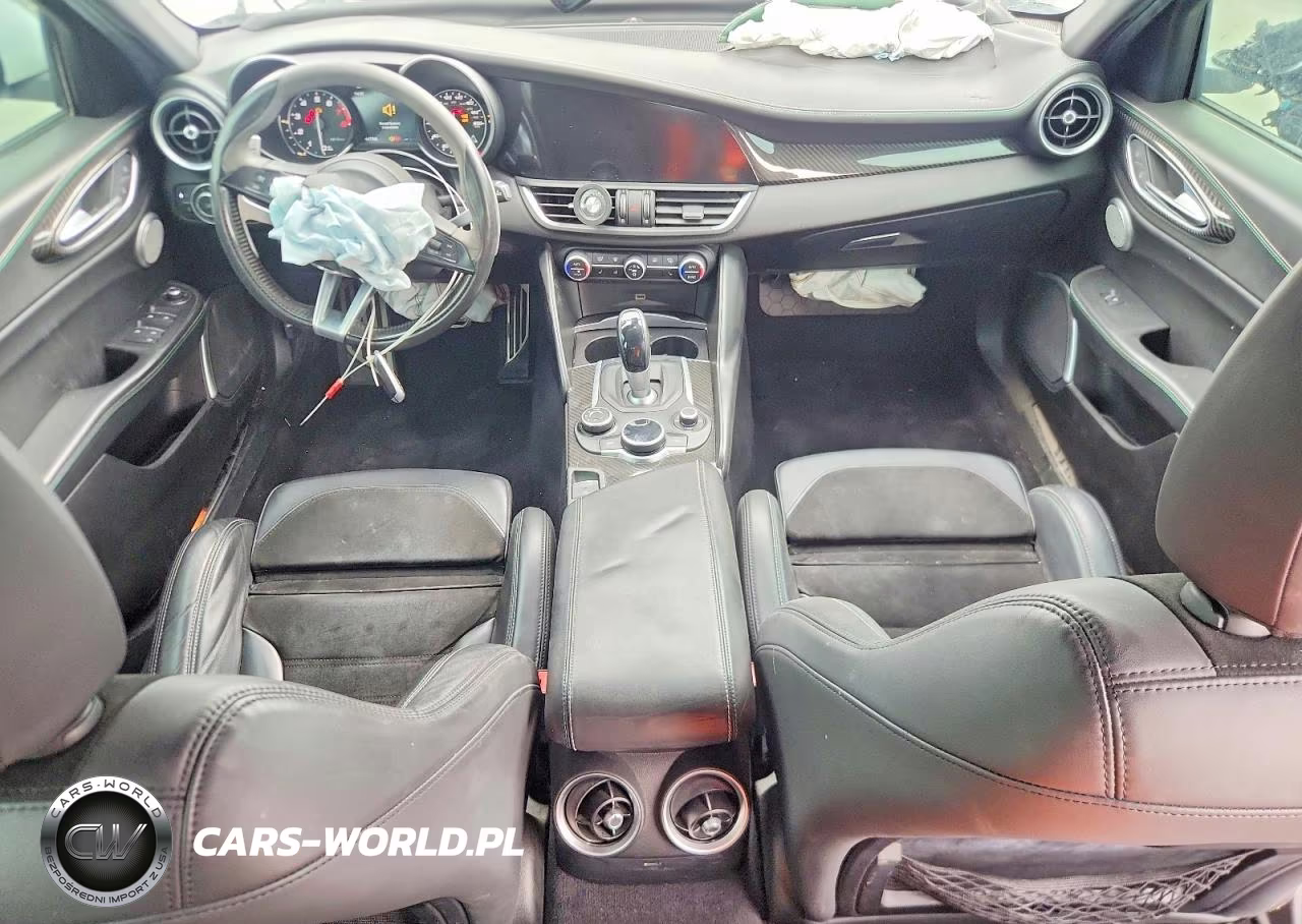 2017 Alfa Romeo Giulia Quadrifoglio VIN:ZARFAEAV3H7549893 - 8