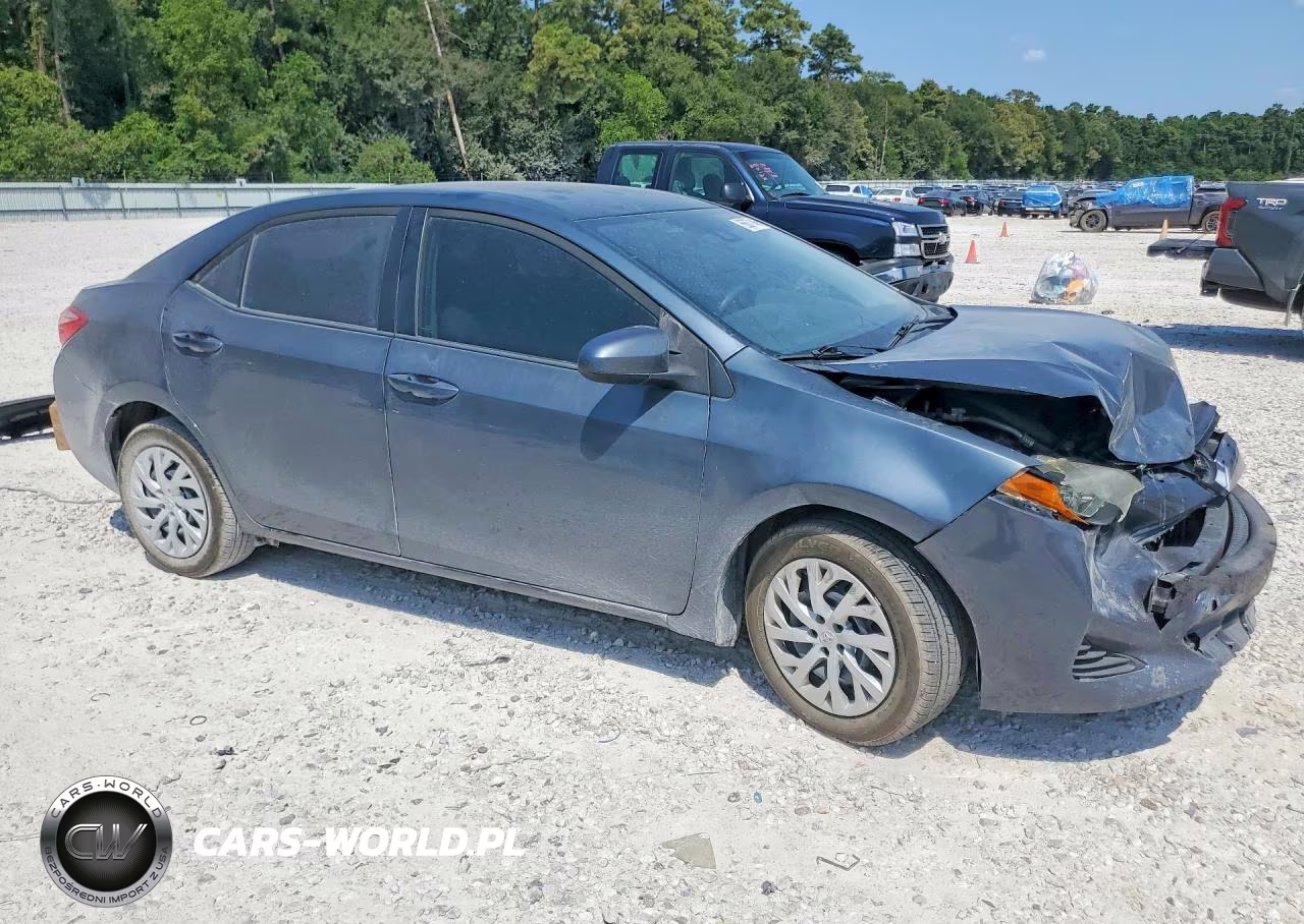 2019 Toyota Corolla Le VIN:5YFBURHE3KP945437 - 4