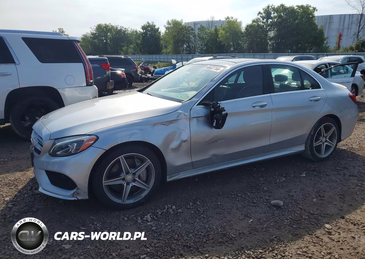 2015 Mercedes-Benz C 300 4Matic – zdjęcie 1 z 12