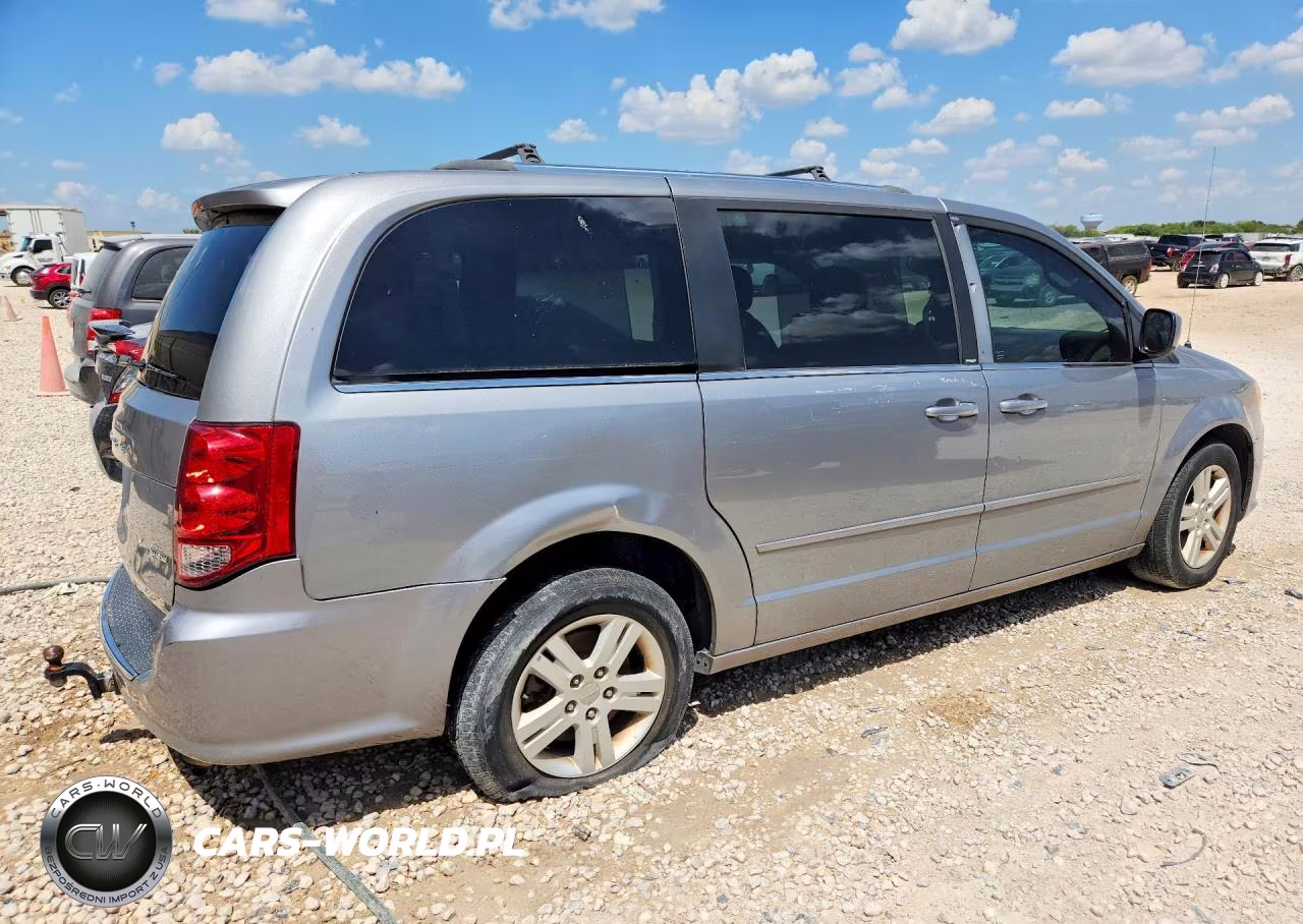 2013 Dodge Grand Caravan Crew VIN:2C4RDGDG1DR606415 - 3