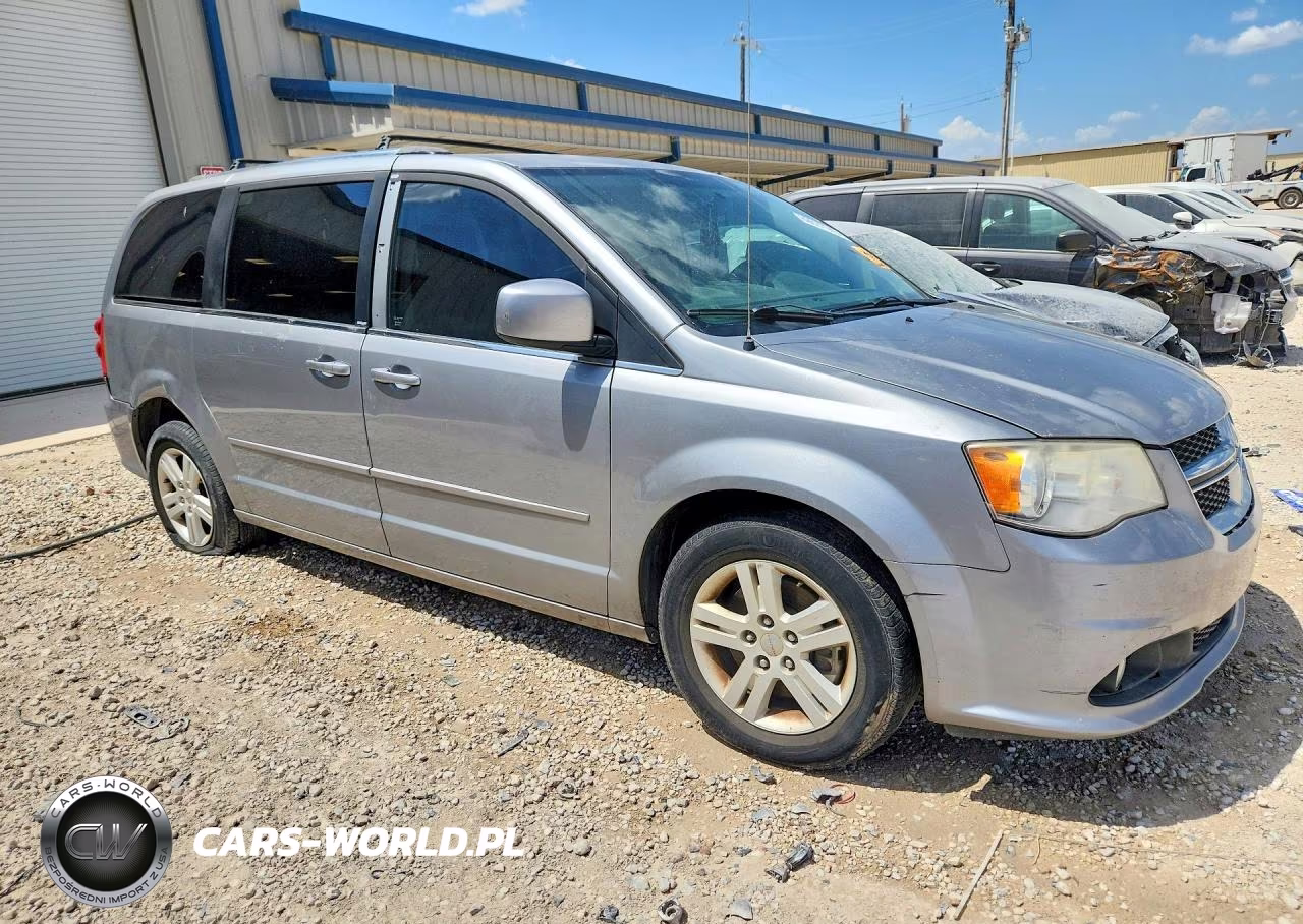 2013 Dodge Grand Caravan Crew VIN:2C4RDGDG1DR606415 - 4