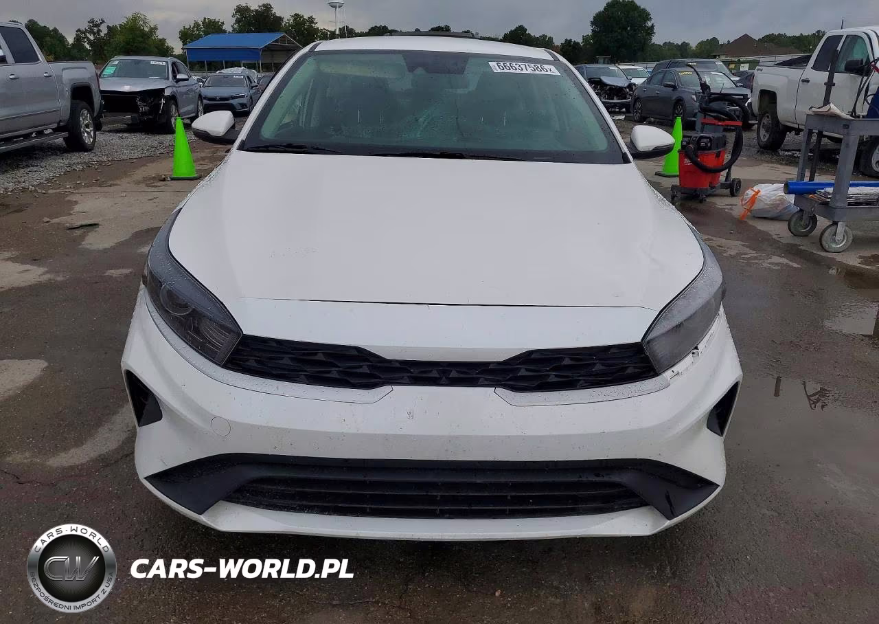 2023 Kia Forte Lxs VIN:3KPF24AD2PE673869 - 5
