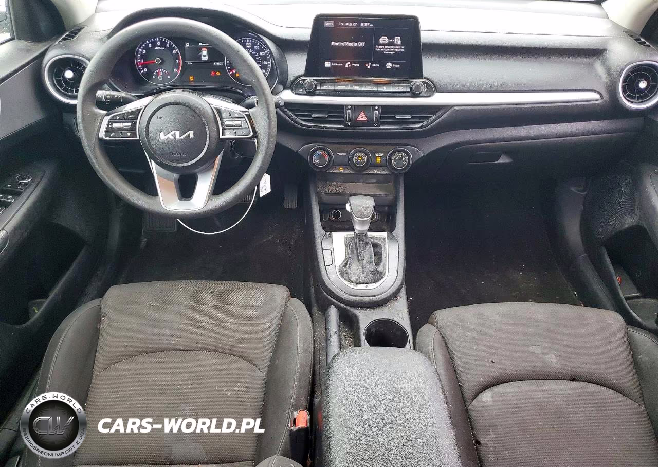 2023 Kia Forte Lxs VIN:3KPF24AD2PE673869 - 8