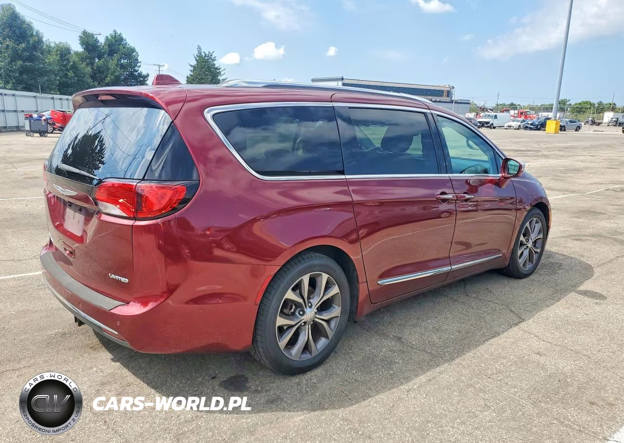 2017 Chrysler Pacifica Limited VIN:2C4RC1GG1HR620574 - 3